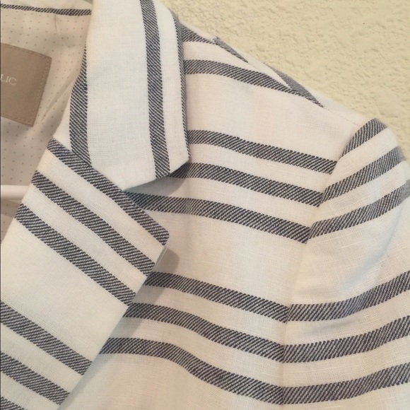 Banana Republic - Picture 4 of 5